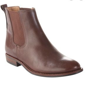 LLBean Westport Chelsea brown boots